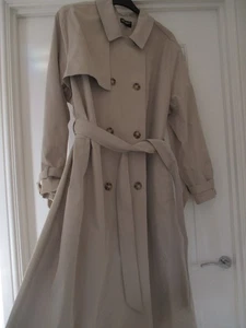 NEU QVC CENTIGRADE Damen Mac Größe UK 3XL - Taupe - Bild 1 von 8