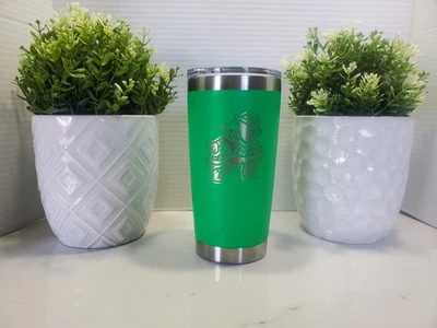 Yeti Notre Dame Fighting Irish 🏈 Exclusivo en Juego 20 OZ Vaso Verde ~Nuevo Foto 1 de 4