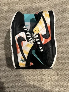 Size 11- Nike Dunk SB Low Tie-Dye Raygun - Black - Picture 1 of 6