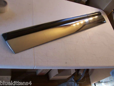 1994 1993 1992 BUICK PARK AVENUE USED LEFT FRONT DOOR TRIM MOLDING OEM USED - Image 1 of 4