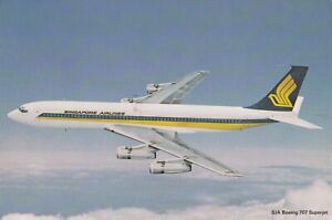 AIR1437) PC Airplane, Singapore Airlines, SIA Boeing 707 Superjet, crease across
