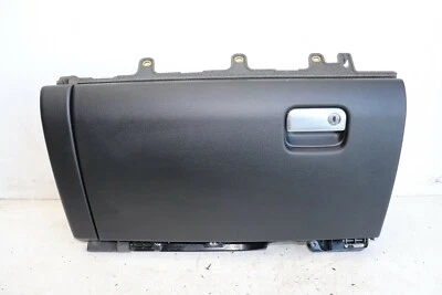 Guantera interior para tablero Porsche Cayenne 958 92A 2013 RHD J168 Foto 1 de 4