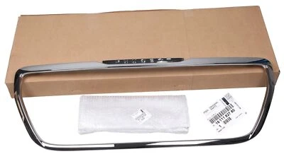 Telaio griglia paraurti anteriore originale Peugeot 3008 1611182780 - Immagine 1 di 4