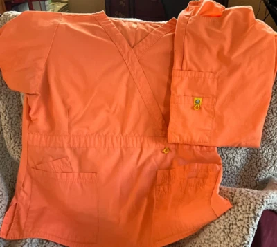 Spread Good Cheer tangerine scrub set Top Xl pants Lg womans - Image 1 of 2