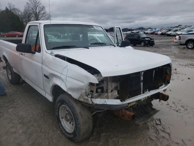 Radiator From 8501 GVW 8-351W Fits 90-97 FORD F250 PICKUP 2396107 - Imagem 1 de 4