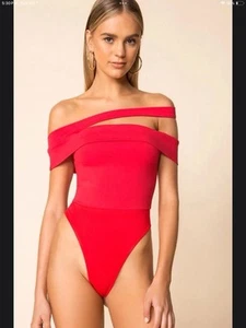 Revolve Superdown Linda Asymmetric Off The Shoulder Bodysuit Red Size Small - Picture 1 of 10