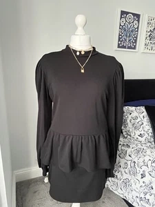 Lovely Plus Size 20 DOROTHY PERKINS Peplum Balloon Sleeve Black Jumper - Picture 1 of 7