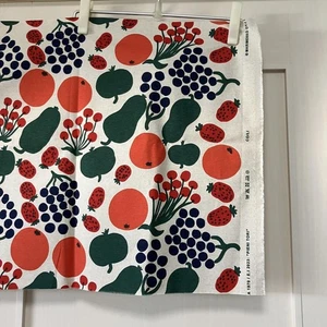 Marimekko Pieni Tori Fabric Remnant 50cm Cotton Textile Handcraft Patchwork - Picture 1 of 3