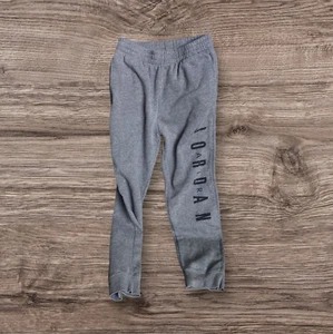 JORDAN Sweat Pants Gray Chid size L G G  12-13 yrs - Picture 1 of 2