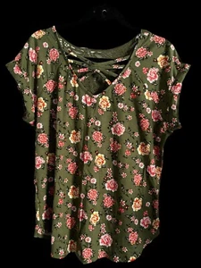 No Boundaries Women’s Cage Neck Cap Sleeve Pullover Shirt Size 3X XXXL Green NWT - Picture 1 of 7