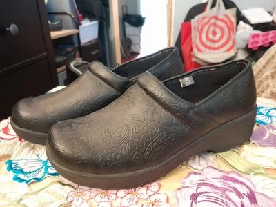 Zapatos zueco Safe T Step Comfort para mujer negros en relieve florales de enfermera talla 10 Foto 1 de 4