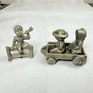 Vintage Zinn Kinder Konvolut Figuren auf Zaun im Wagen - Bild 1 von 7