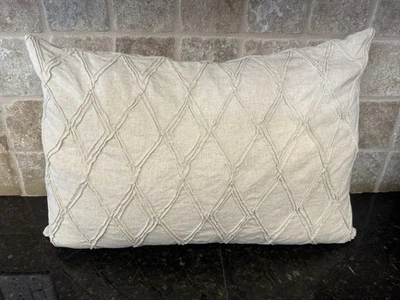 Funda de almohada e inserto para caja y barril 20" x 13" color caqui tostado entrecruzado Foto 1 de 4