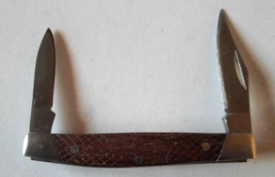 Navaja de bolsillo plegable Winchester 2 hojas con mango de madera plateada Foto 1 de 3