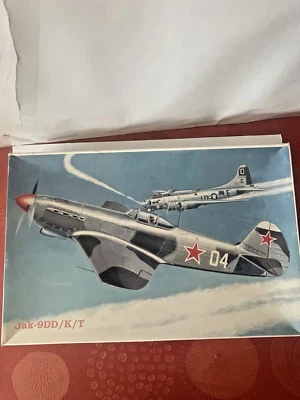 JAK-9DD /K /T  - 1/48 - Yakovlev  Soviet fighter -WWII plastic model- LIKE NEW - Immagine 1 di 3