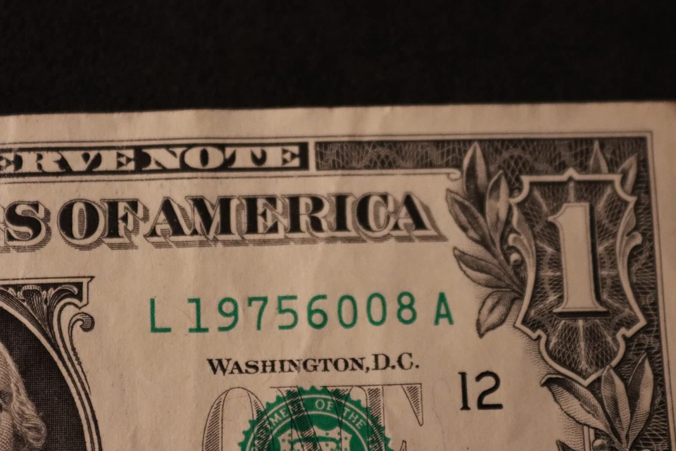 ONE DOLLAR FANCY BIRTHDAY/ANNIVERSARY NOTE [JUNE 8, 1975]  SN # L 19756008 A - Image 1 of 3