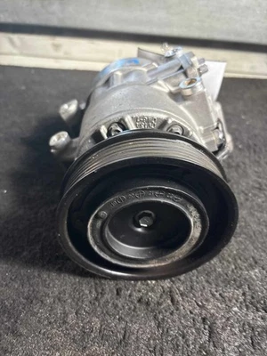 Compresor de aire acondicionado KIA FORTE 10 11 12 13 Foto 1 de 4