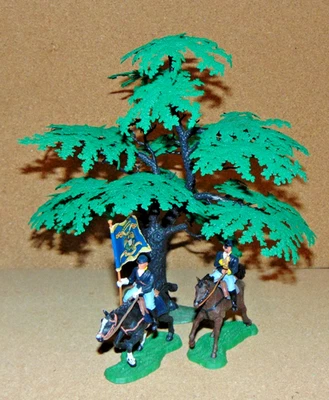BRITAINS SWOPPET EYES RIGHT ACW UNION MOUNTED STANDARD BEARER & BUGLER  OAK TREE - Image 1 of 4