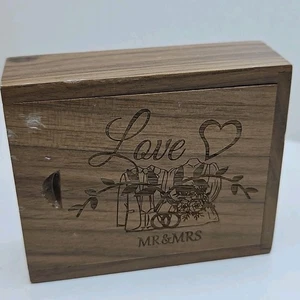 Walnut Heart Shape Wood Mr&Mrs USB Flash Drive 32GB USB 3.0 With Gift Box Memory - Picture 1 of 18