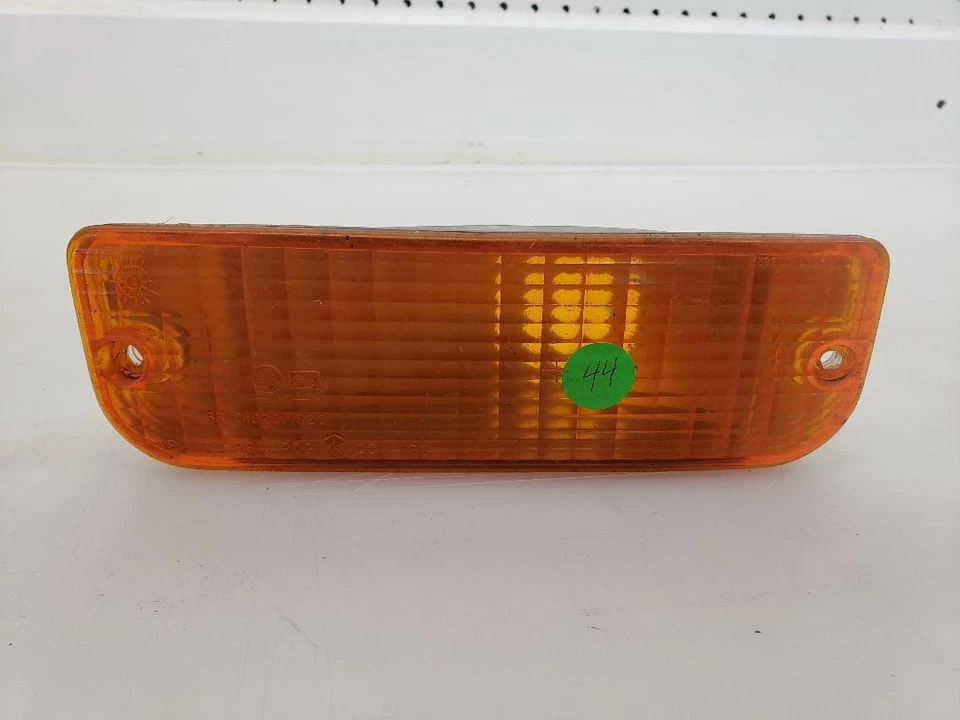 Luz marcadora Dodge Spirit 1991-1995 P/N 4399171 señal de aclamación OEM pieza Mopar Foto 1 de 4