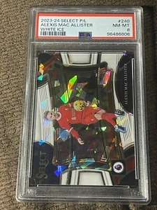 2023-24 Select Field Level White Ice Prizm #240 Alexis Mac Allister /85 Psa 8 - Bild 1 von 2