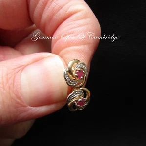 9k 9ct Gold Red Spinel Stud Earrings 0.85g - Picture 1 of 4