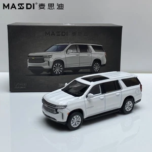White Chevy Suburban Diecast Model Car 1/64 Scale - Alloy Collection Gift - Picture 1 of 7