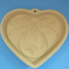 2002 USA The pampered Chef Cookie Cookie Stoneware Mold Peace On Earth Heart 