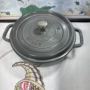 Stain La Cocotte Grau Emaille Gusseisen Dutch Oven Topf #26 - Bild 1 von 8