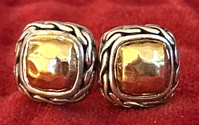 Квадратные серьги из чистого серебра и желтого золота 22 карата с коваными кабелями John Hardy - Изображение 1 из 4