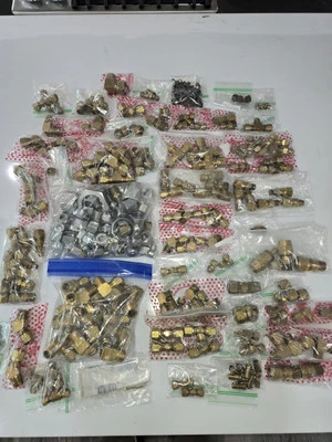 Lot of Eaton Weatherhead Brass Compression Fittings - Image 1 of 4