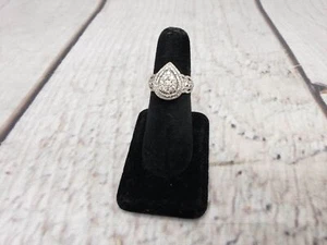 Anillo WG Mujer Talla 7 3.20DWT Oro Blanco 10k, Diamantes Racimo Pera/Lágrima - Imagen 1 de 9