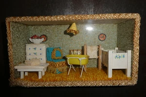 Vintage Doll's House Room Box Scene In Wooden Display Box (Lot 3) - Picture 1 of 11