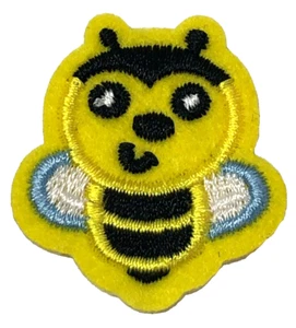 Patch Sew On Iron On Embroidered Clothing Hats Jackets Coat Bumblebee NEW A245 - Picture 1 of 3