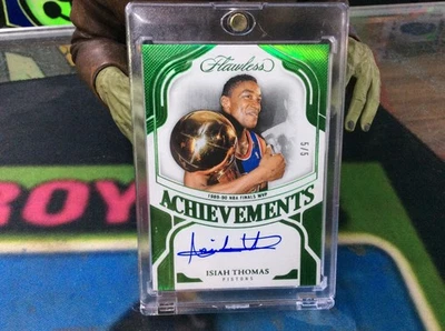 2024-25 Panini Logros Impecables Esmeralda Isiah Thomas EN TARJETA AUTOMÁTICA 5/5 Foto 1 de 4