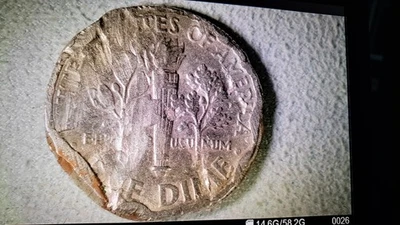 Erro de greve? Os recursos que são visíveis parecem fracos, 2011 D Rosevelt Dime #603 - Imagem 1 de 4