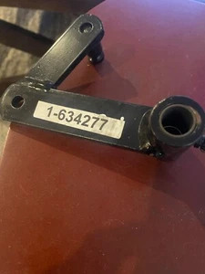 Toro OEM 1-634277 UMLENKARM - Bild 1 von 4