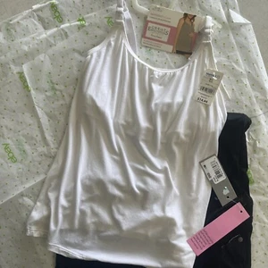 Maternity Nursing Cami White With Black Shorts NWT Medium - Picture 1 of 6
