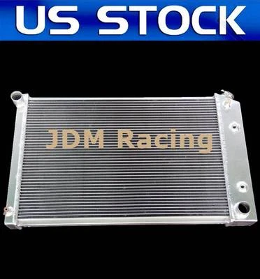 Radiador de 3 filas de aluminio Fit 1973-87 Chevy C/K Pickup C10 C20 C30 V8 305 350 454 Foto 1 de 4