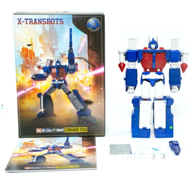 X-Transbots MX-22M City Commander Stack Metallic Ultra Magnus Action Figure toy  - Image 1 of 4