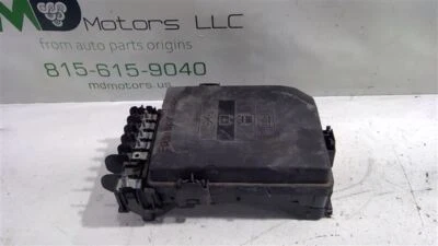 2018-2021 CHEVROLET EQUINOX ENGINE FUSE RELAY BOX OEM ASSY 84582317 - Image 1 of 4