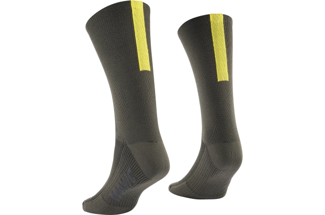 CALZE MAVIC ESSENTIAL HIGH COLORE NERO MISURA - 39-42 - Immagine 1 di 1