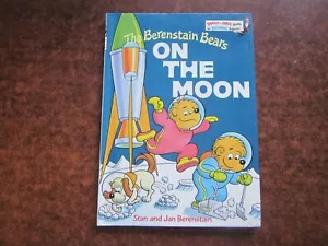 THE BERENSTAIN BEARS ON THE MOON by Stan & Jan Berenstain HC Reader Book - Picture 1 of 6