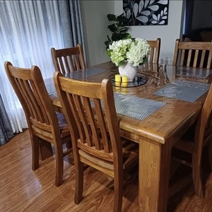 Square dining tables and chairs - Picture 1 of 1