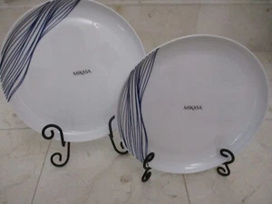 "NUEVO CON TRACCIÓN JUEGO DE 2 PLATOS DE CENA COUPÉ MIKASA WAVE 10,75" - Imagen 1 de 6