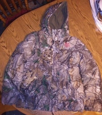 Men's RealTree Xtra, XL (46-48), Jacket with Hood. It feels more like a Large L - Image 1 of 4