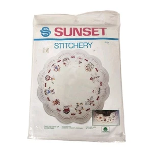 KIT FALDA ÁRBOL MANTEL STICHERY DOCE DÍAS DE NAVIDAD PUESTA DE SOL 2176 - Imagen 1 de 3