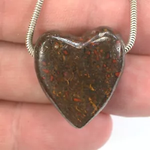DVH Dinosaurier Knochen Herz Perle Anhänger Fossil Dino Edelstein 25x22x11mm (5603) - Bild 1 von 4