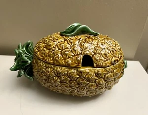 Bordallo Pinheiro Soup Tureen Pineapple Portugal 1.5 Ltrs 11" x 6" x 5" 2 Pc. - Picture 1 of 7