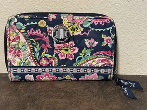 Vera Bradley Turn Lock Wallet/Cards/Coins Olivia Pink 8 X 5 - EUC - Picture 1 of 7